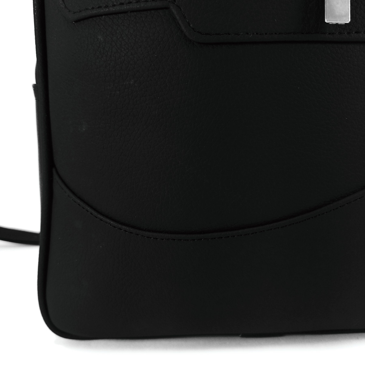 Morral Luzía | Compacto, práctico y elegante – BRANDY