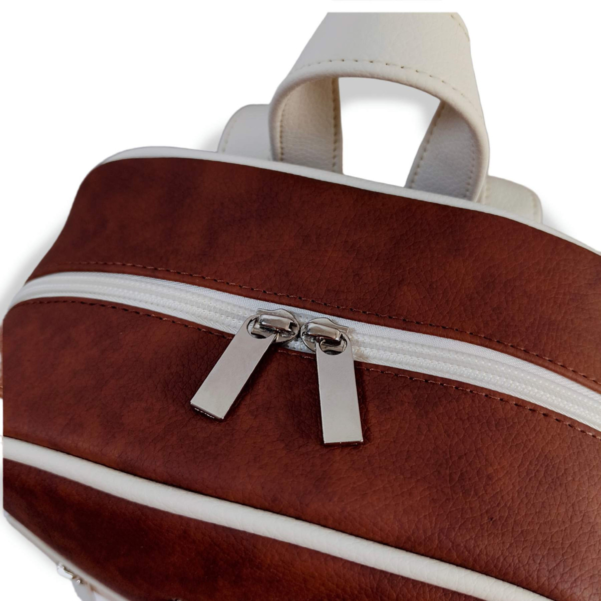 Morral Luzía | Compacto, práctico y elegante – BRANDY