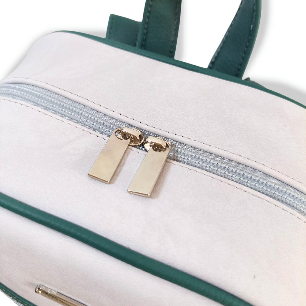 Morral Luzía | Compacto, práctico y elegante – BRANDY